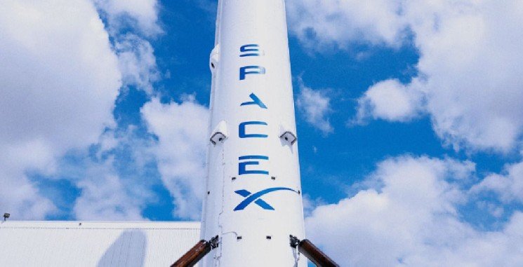 Why is SpaceX Stock Price Down Over 6% Despite Nasdaq-100 Entry?