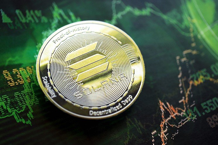 Solana Price Prediction: Failed Recovery Puts $75 Support at Risk