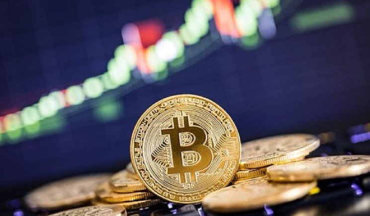 Bitcoin Price Prediction: BTC Could Rally Toward $76K Before a Midterm Crash