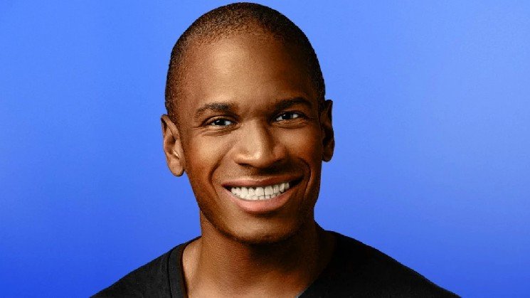 Arthur Hayes Acquires 1,332.5 ETH, Sparking Community Interest