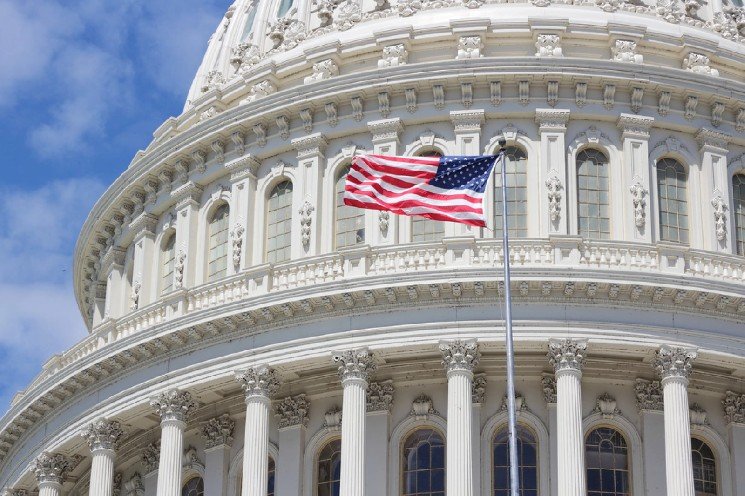 Democrats Hate Crypto More Than Oil Companies and Data Centers, Poll Shows