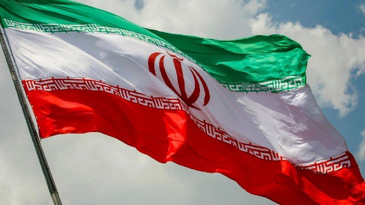 U.S. widens Iran crypto crackdown with sanctions on two exchanges