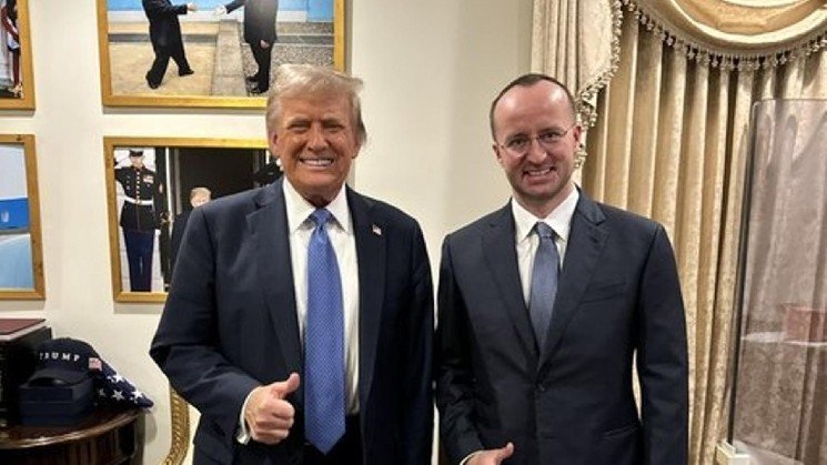 Trump Media pulls back from crypto, scraps Crypto.com's CRO token treasury deal