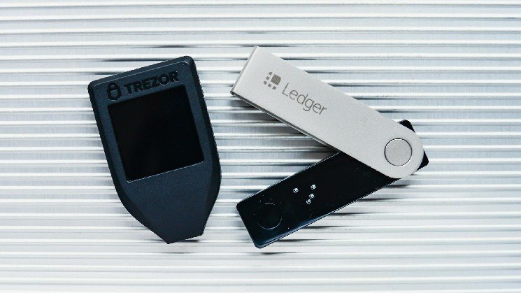 Hardware wallet sales in Russia more than double as new crypto rules near