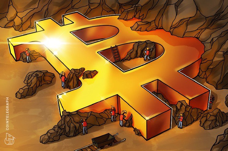 Bitcoin miners earn under 0.7% of revenue from fees in new 10-year low