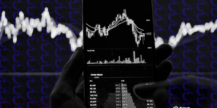 Crypto Stocks Rip Higher as Strategy Jumps 12%, Coinbase Climbs 9%
