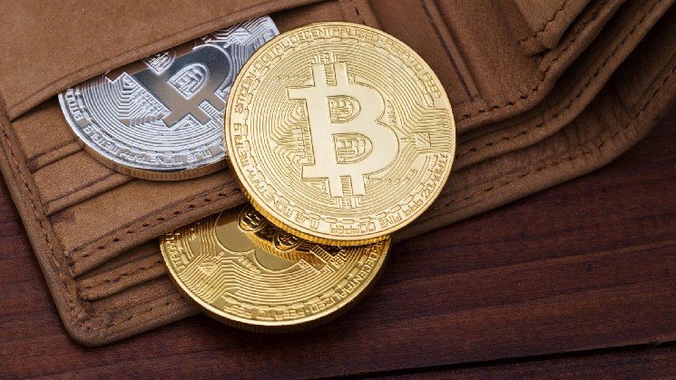 Bitcoin wallets untouched for 10 years moved $40 million. Most avoided exchanges