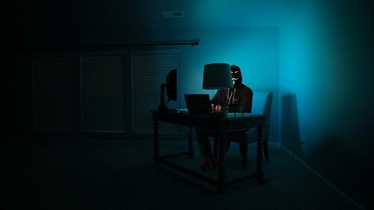 Coldcard hacker moves $7.7 million in BTC, 45% of bitcoin stolen in third attack wave