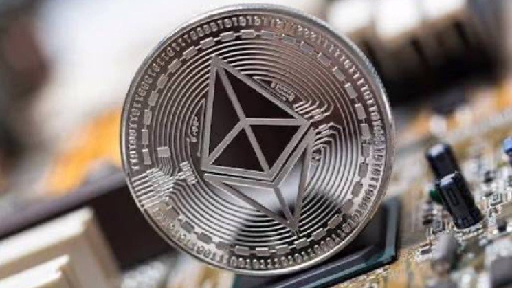 Ethereum exchange reserves fall to a fresh multi-year low - is an ETH price explosion next?