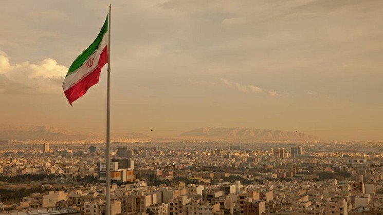 Iran eases currency controls to let traders bring earnings home in crypto: FT
