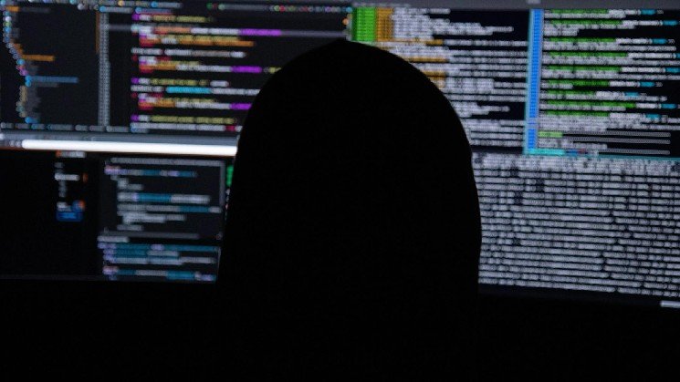 A hacker turned 25 cents of bitcoin into 46 billion fake BTC tokens on a DeFi bridge