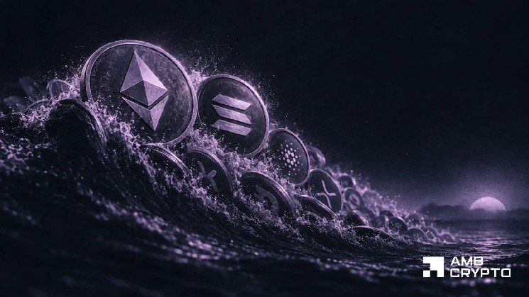 Altcoins are moving again, but ONE key metric says altseason isn’t here yet!