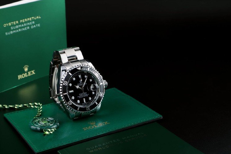 Fake EURC Used to Buy Rolex Watches in Bizarre Crypto Scam